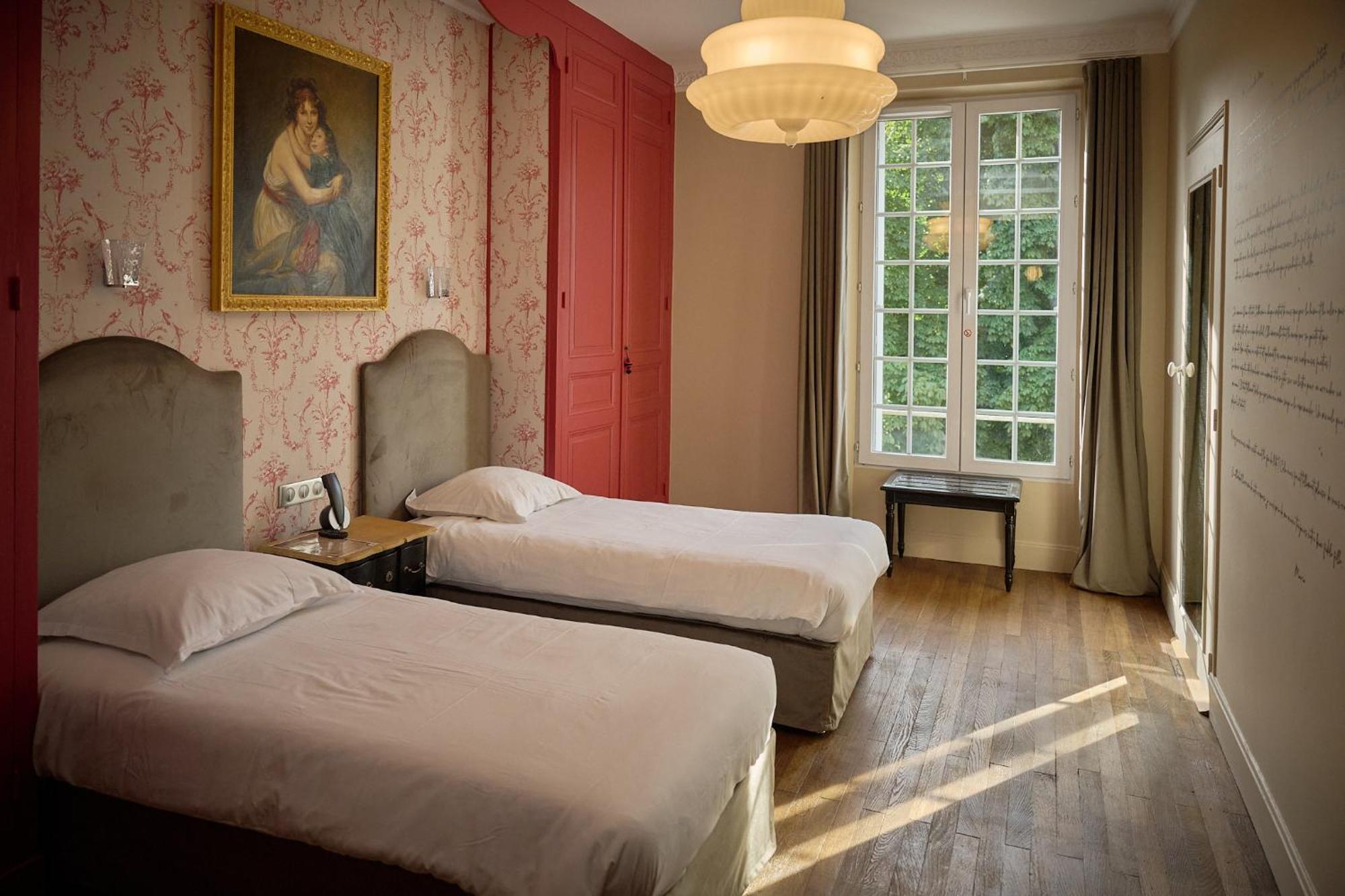 Chateau Du Bois Guibert Bonneval  ภายนอก รูปภาพ