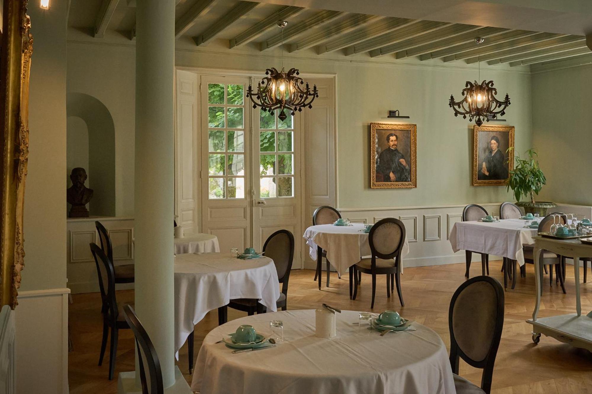 Chateau Du Bois Guibert Bonneval  ภายนอก รูปภาพ